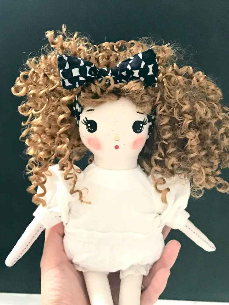Boneca personalizada - Imagem 5